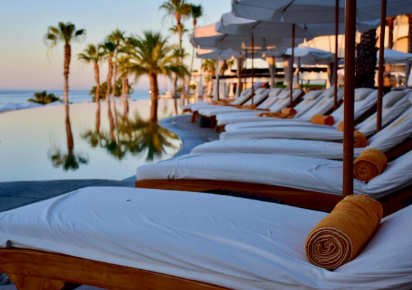 Top 10 Must-Have Features in the Perfect Honeymoon Resort