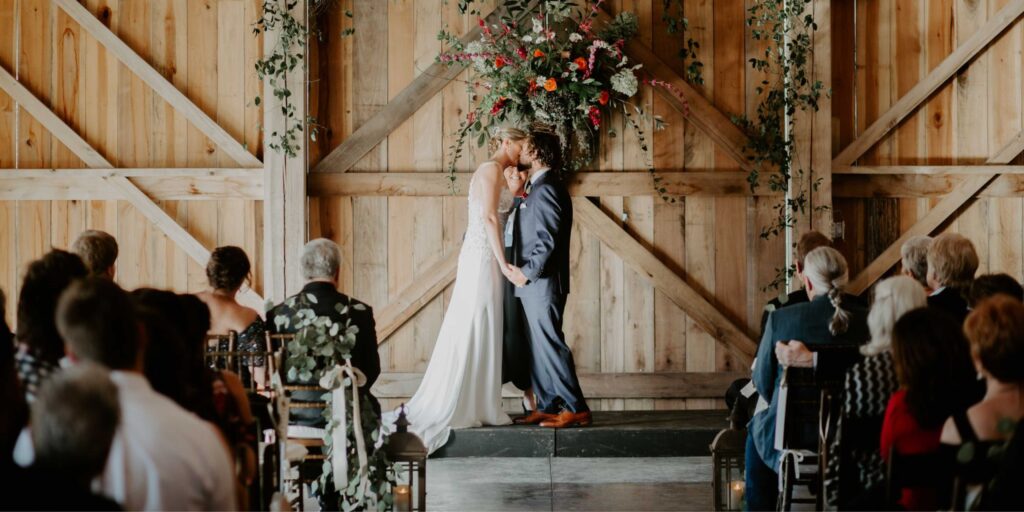 A seamless ceremony reflects the quiet coordination happening behind the scenes.